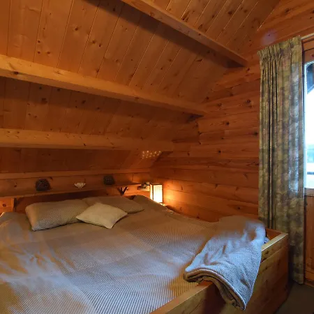 Domek alpejski Chalet 35 *